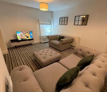 Blyth Apartamento | ResiLets - Newsham Road -Large 2 BR Short Stay Apartment for Holidays Contractors Visitors