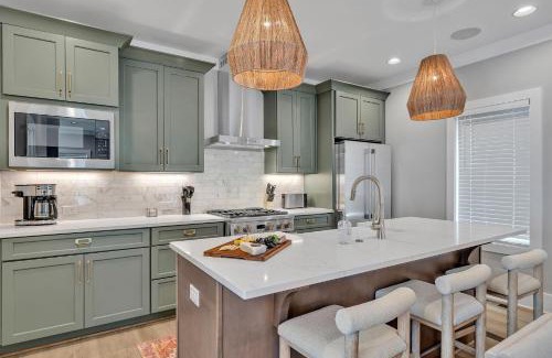 Berry Hill Casa | Resonant - 2 Townhomes - 2 Private Rooftop Decks
