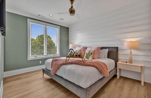 Berry Hill Casa | Resonant - 2 Townhomes - 2 Private Rooftop Decks