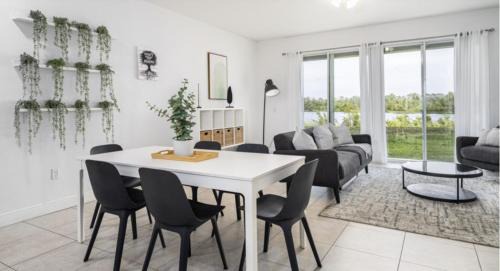 Bridgewater Crossing Casa | Resort 3BR Paradise Minutes from Disney!