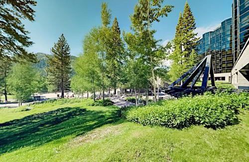 Olympic Valley Casa | Resort at Squaw Creek's 126