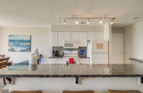 North Shore Condominio | ¡NUEVO! Condominio Resort con acceso a la piscina en Smith Mtn Lk!