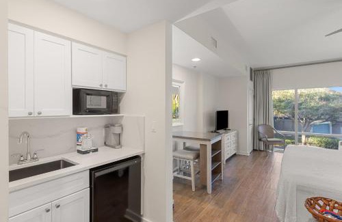 Sandestin Casa | Resort Condo Steps to Beach Pool Hot Tub Tennis Golf Sandestin Miramar Beach