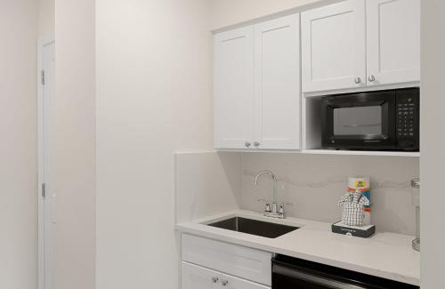 Sandestin Casa | Resort Condo Steps to Beach Pool Hot Tub Tennis Golf Sandestin Miramar Beach