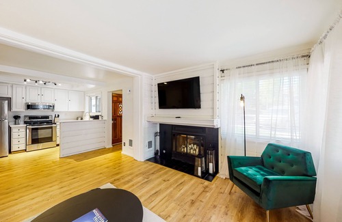 Elkhorn Village Condominio | Resort condo with shared pools & hot tub - minutes from hiking, skiing, & dining