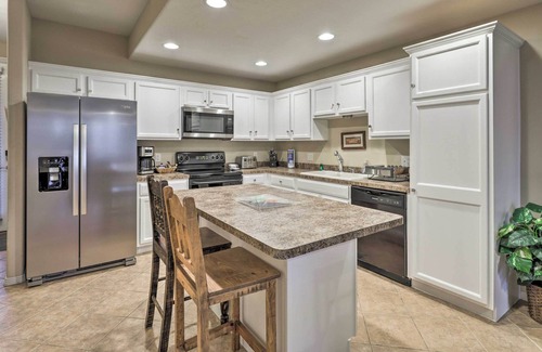 Laguna Vista Casa | Resort Getaway ~ 11 Mi to South Padre Island!
