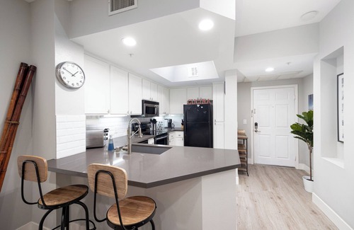 Bankers Hill Apartamento | Resort like amenities, just one block from Balboa Park