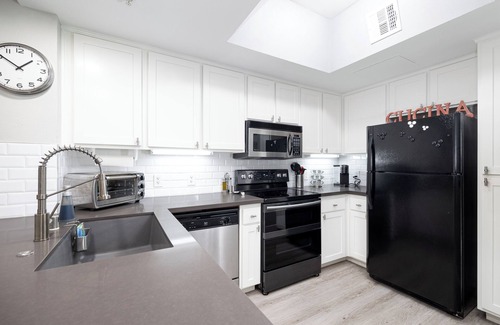 Bankers Hill Apartamento | Resort like amenities, just one block from Balboa Park