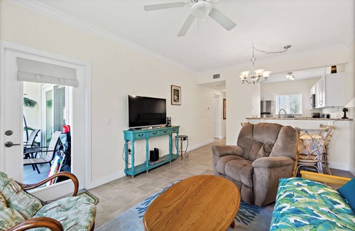 Villages of Seaport Condominio | Resort-like | Comforts of Home | Close to Port | 1bd1ba |1 dog <30lbs