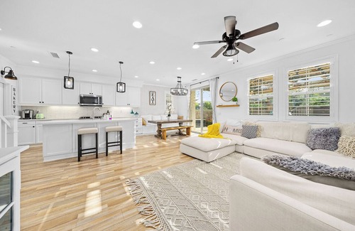 Rancho Mission Viejo Casa | Resort like quiet 4 bedroom home in SoCal, pet friendly, walking to pool/ parks