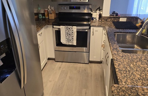 Feather Sound Condominio | Resort Living - 3 month+ rental, 3 BR - work and live in Clearwater/St Pete