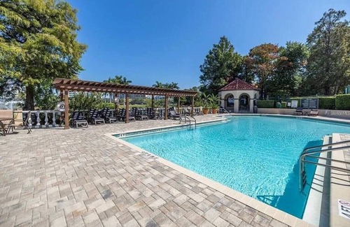 Feather Sound Condominio | Resort Living - 3 month+ rental, 3 BR - work and live in Clearwater/St Pete