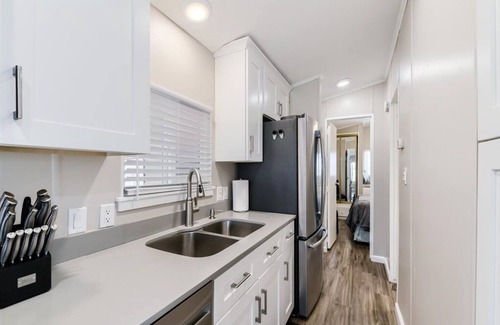 Carriage Manor Casa | Resort Living in this fully remodeled park home in Carriage Manor