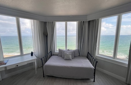 Barrier Island Complejo | Resort located directly on the sand of the Atlantic Ocean! Room w/ an oceanview!