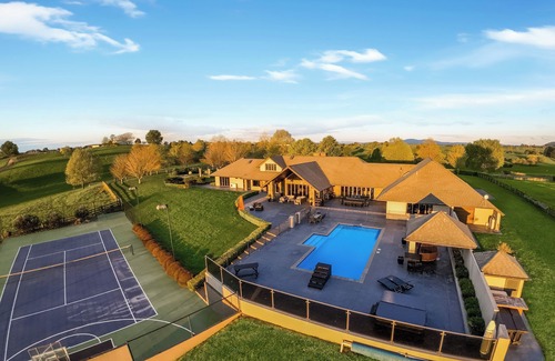 Waipa District Casa | Resort Luxury at its Finest