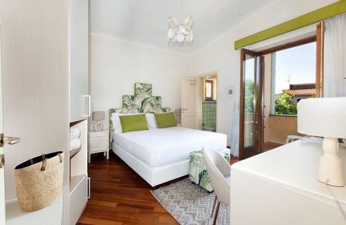 Sant'Agata sui Due Golfi Cama Y Desayuno | Resort Ravenna