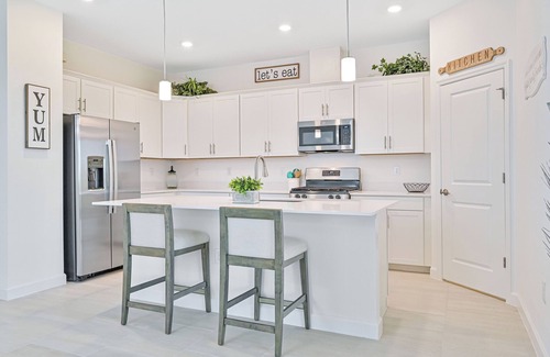 Estero Casa | Resort Style Amenities - 4 bedroom, 3 bath home - 30 min to beaches.