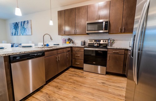 Deerwood Apartamento | Resort-Style Apt by Shops*Food*Park 8 Min to Mayo