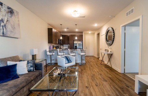 Deerwood Apartamento | Resort-Style Apt by Shops*Food*Park 8 Min to Mayo