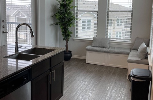 Timberwood Park Apartamento | Resort style apt near sea world/six flags