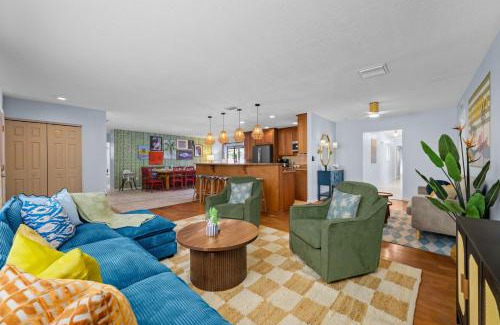 Walsingham Casa | Resort Style Backyard Pool Movie Game Room