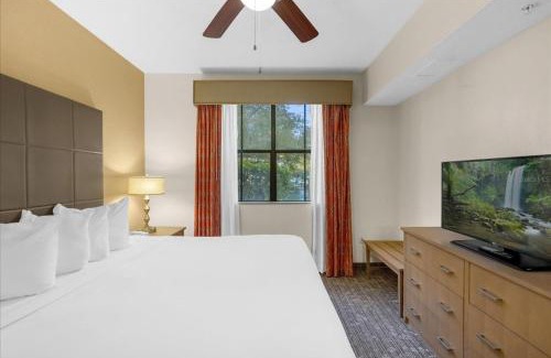 Florida Central Atlantic Coast Apartamento | Resort Style Condo 4 miles from Disney