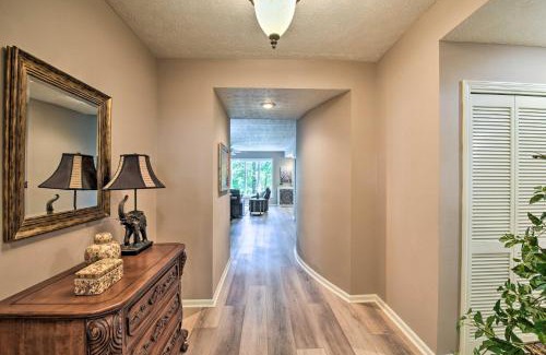 Salem Apartamento | Resort-Style Condo with Balcony on Lake Keowee