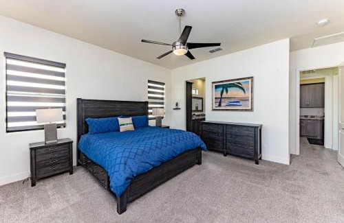 Lake Havasu City Casa | Resort Style Home Swim Up Bar Spa Firepit