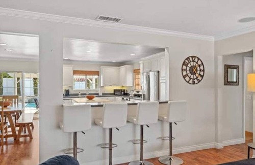 Fire Mountain Casa | Resort Style Home with Hot Jacuzzi, Relaxing Pool & Patio and Cozy Living Spaces