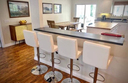 Fire Mountain Casa | Resort Style Home with Hot Jacuzzi, Relaxing Pool & Patio and Cozy Living Spaces