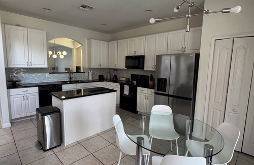 Kissimmee Complejo | Resort-Style House Near Disney - 6 bedrooms for your family or friends