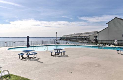 Seven Coves Apartamento | Resort-Style Lake Conroe Retreat with Balcony and View