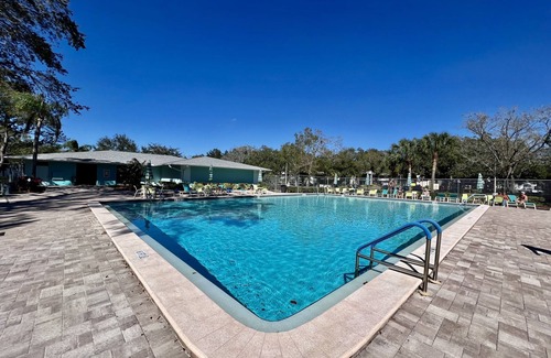 Palm Harbor Casa | Resort style living. Pet friendly!