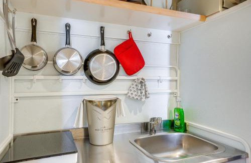 Napa Apartamento | Resort-Style Napa Studio Close to Wineries!