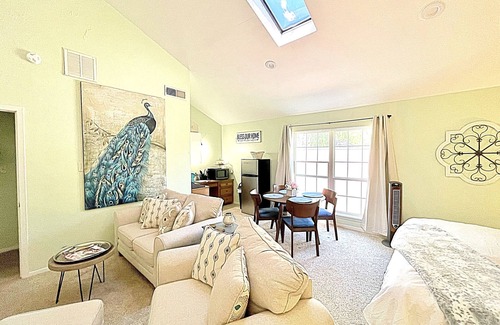 Conroe Apartamento | Resort-Style Studio on the Golf Course!