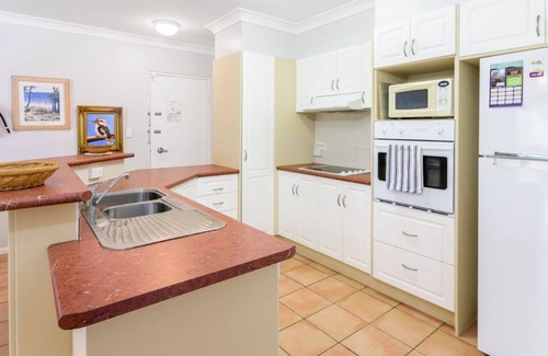 Bellara Apartamento | Resort Style Unit Across from the Water