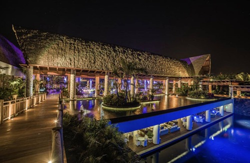 Las Jarretaderas Complejo | Resort with 2 bedrooms, WiFi, fitness room, beautiful views and room to relax.
