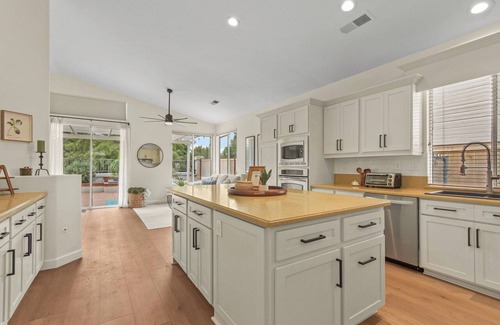 Eastlake Greens Casa | "Respite Retreat" A Fully Furnished Single Story 3-bedroom house in Chula Vista