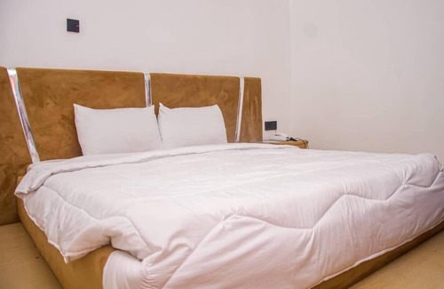 Ojodu Hotel | Responsible Leaders Hotel