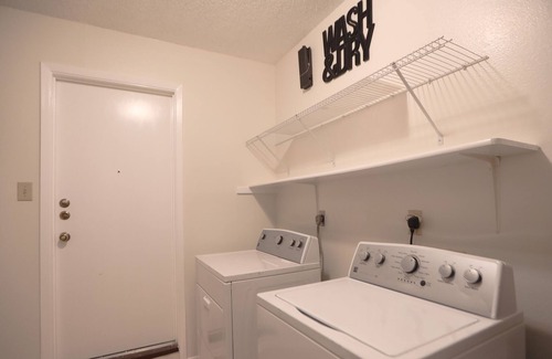 Universal City Casa | Rest and Recovery Suites-Live Oak Home
