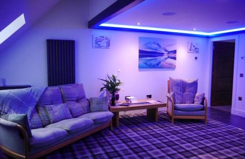 Whitebridge Apartamento | Rest At Last - Highland Apartment with Private hot tub