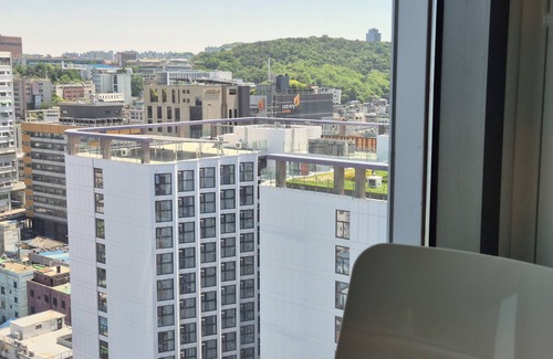 Pil-dong Apartamento | [Rest,] Myeongdong& Chungmuro/high rise city view/ bidet/ water purifier