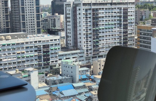 Pil-dong Apartamento | [Rest,] Myeongdong& Chungmuro/high rise city view/ bidet/ water purifier
