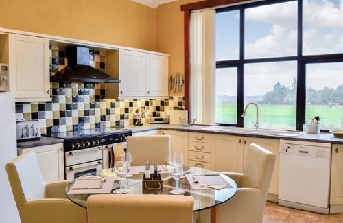 Forfar Cabaña | Rest. Relax. Restore. nStunning self-catering accommodation in beautiful Angus