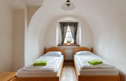 Becov nad Teplou Casa | Restaurace a penzion Stará pošta