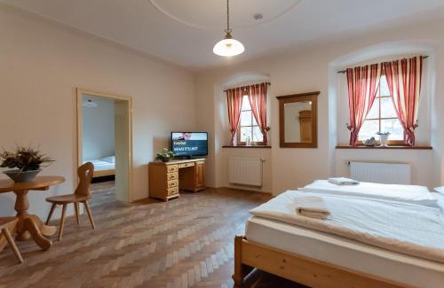 Becov nad Teplou Casa | Restaurace a penzion Stará pošta