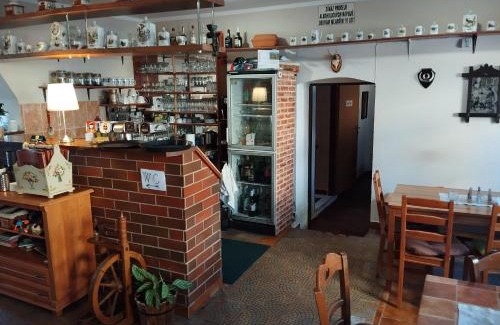 Horni Blatna Casa | Restaurace a penzion Vlčí jáma