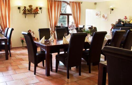 Stolpen Casa | Restaurant und Pension Zur Puppenstube