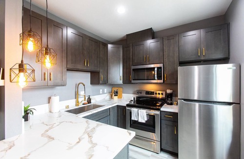 University Heights Apartamento | Restaurants-Fast-WiFi-A/C-Park-Professionals