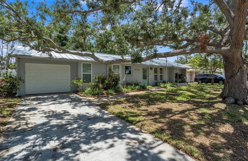 Bradenton Casa | Restful 2 Bedroom House in West Bradenton near AMI